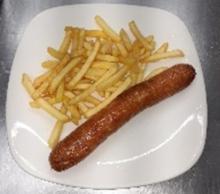 Image 5. Sausages and chips (186 g, 558 Kcal)